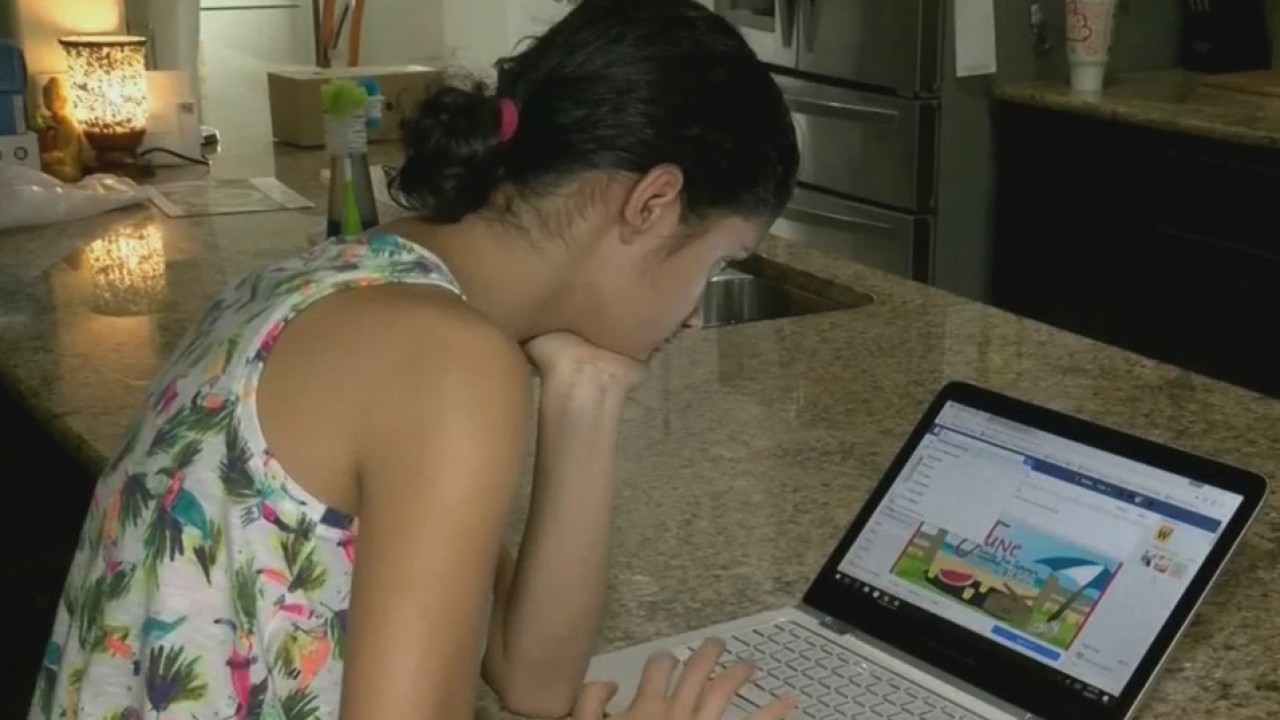 How parents can get their teen's social media addiction in check